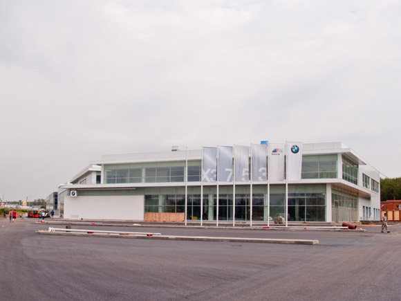 Строительство многофункционального административно-торгового и складского комплекса, предназначенного для продажи, обслуживания и ремонта легковых автомобилей «Пеликан-Авто»